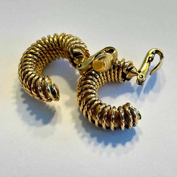 12K 1/20 GF clip on earrings textured faux hoops classic elegant hallmarked - Picture 5 of 12